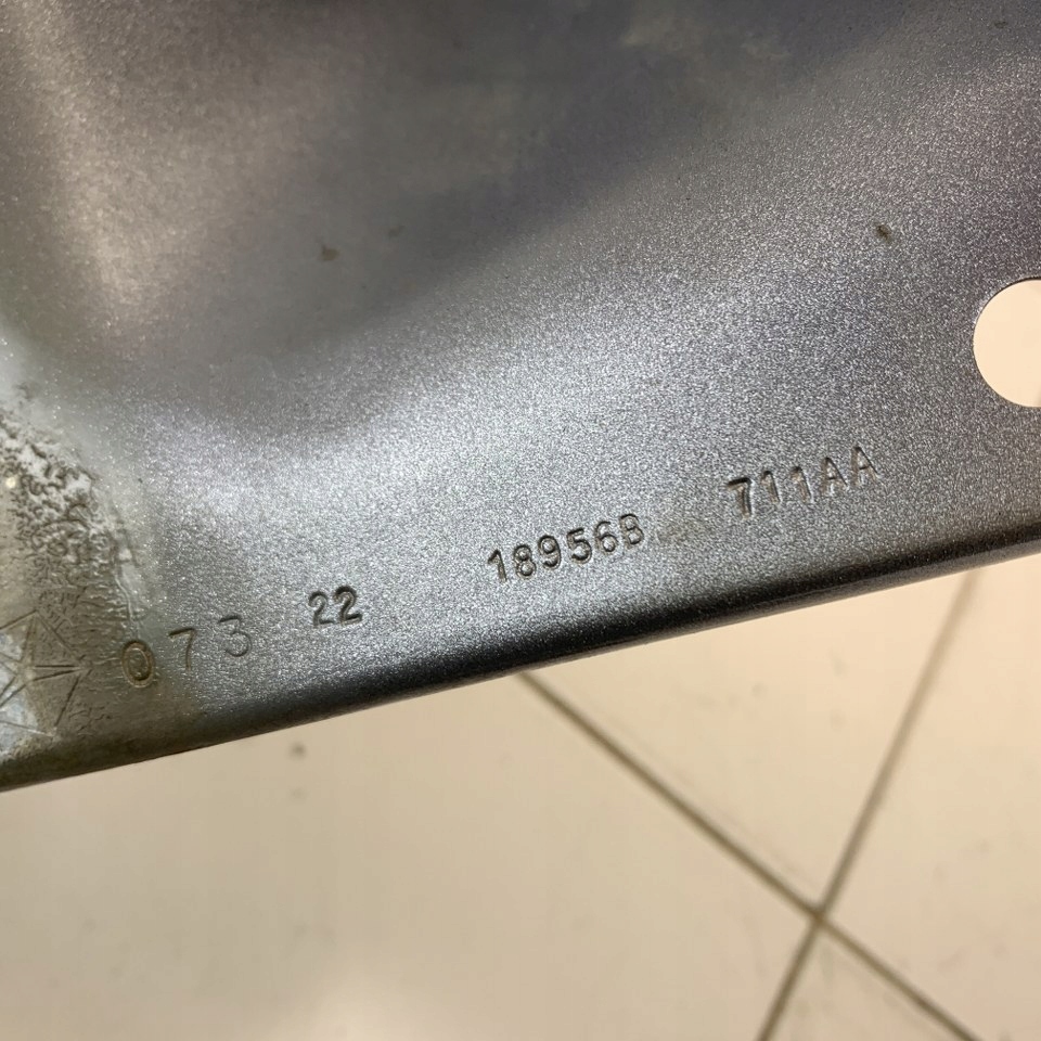 Крило передній psc ліве перед молдинг комплект dodge ram v 1500 limited 22r Оригінал