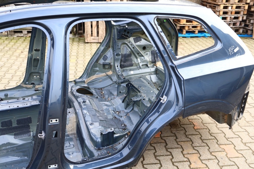 фото №2, Volvo xc60 ii чверть крила ліва задня