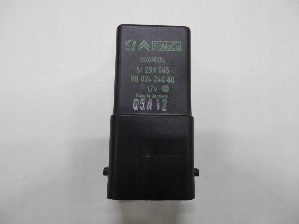 фото №1, Citroen ds3 1.6 e-hdi реле свеча 51299065