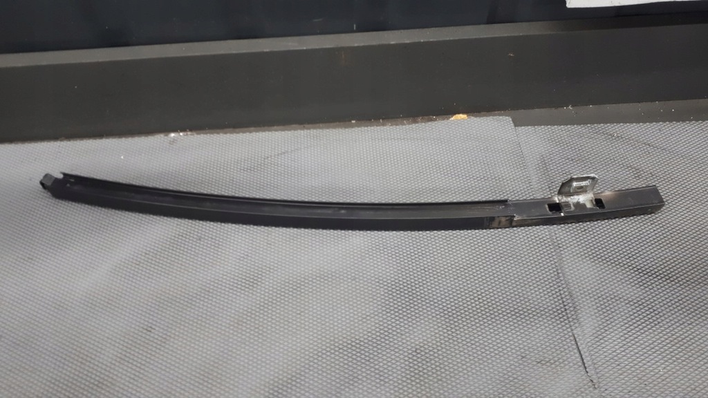 фото №9, Направляющая стекло левый задняя mercedes w203