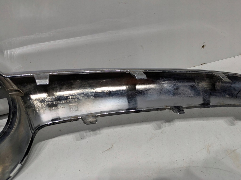 Решётка радиатора радиатора решётка радиатора перед opel karl 95238849 Цена