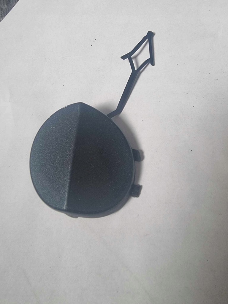 фото №1, Seat leon iv 4 - заглушка фаркоп бампера перед