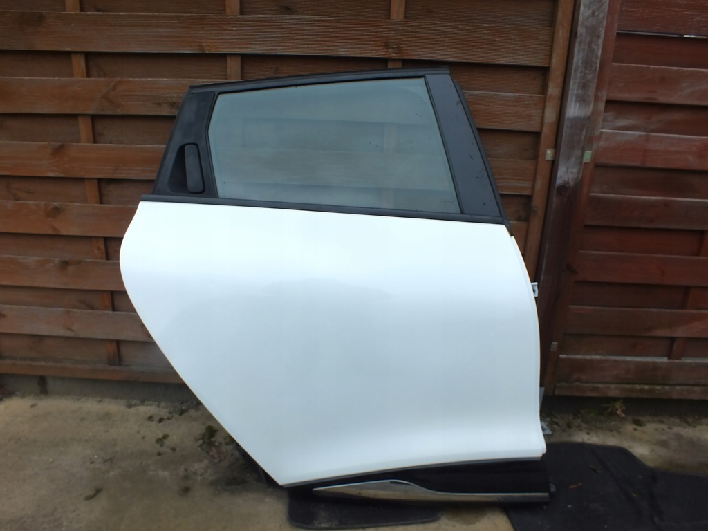 фото №1, Renault clio iv дверь правый задняя полный teqnc