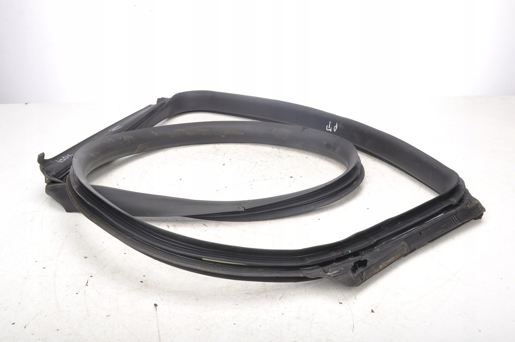 фото №1, Maserati ghibli iii прокладка двері правий задня