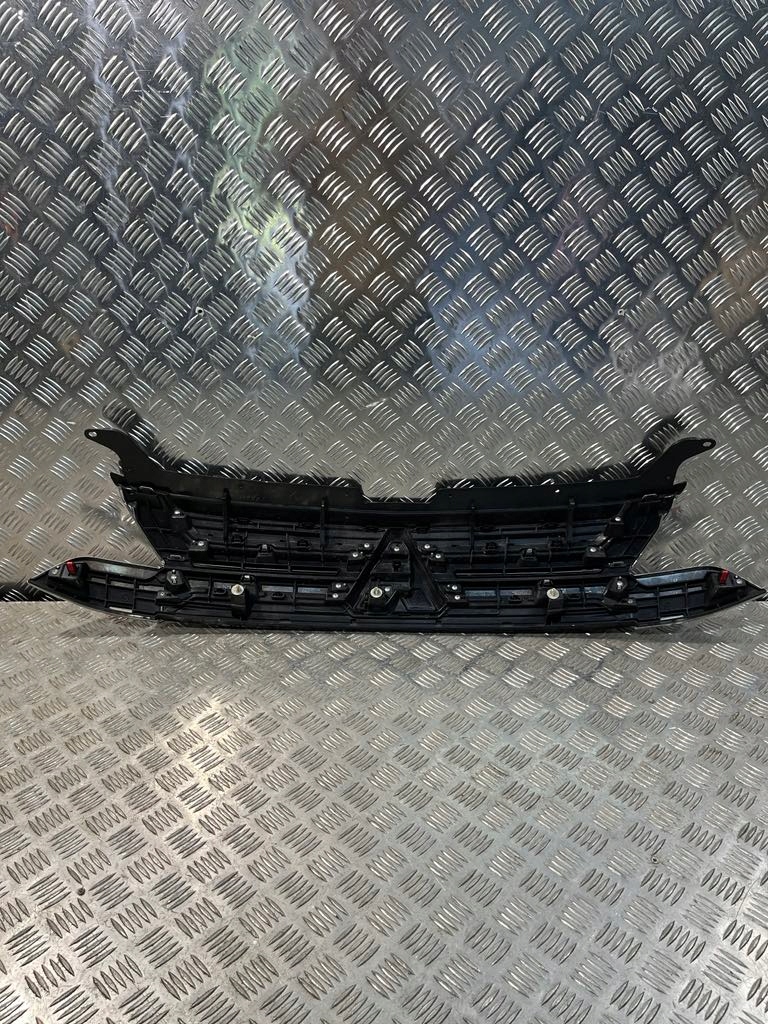 фото №2, Mitsubishi outlander 3 iii lift 16- решітка радіатора решітка радіатора