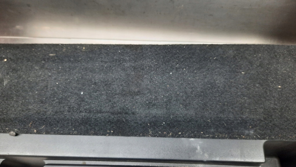 фото №9, Обшивка вкладиш багажника mazda 3 i 03-09r hb 5 двері