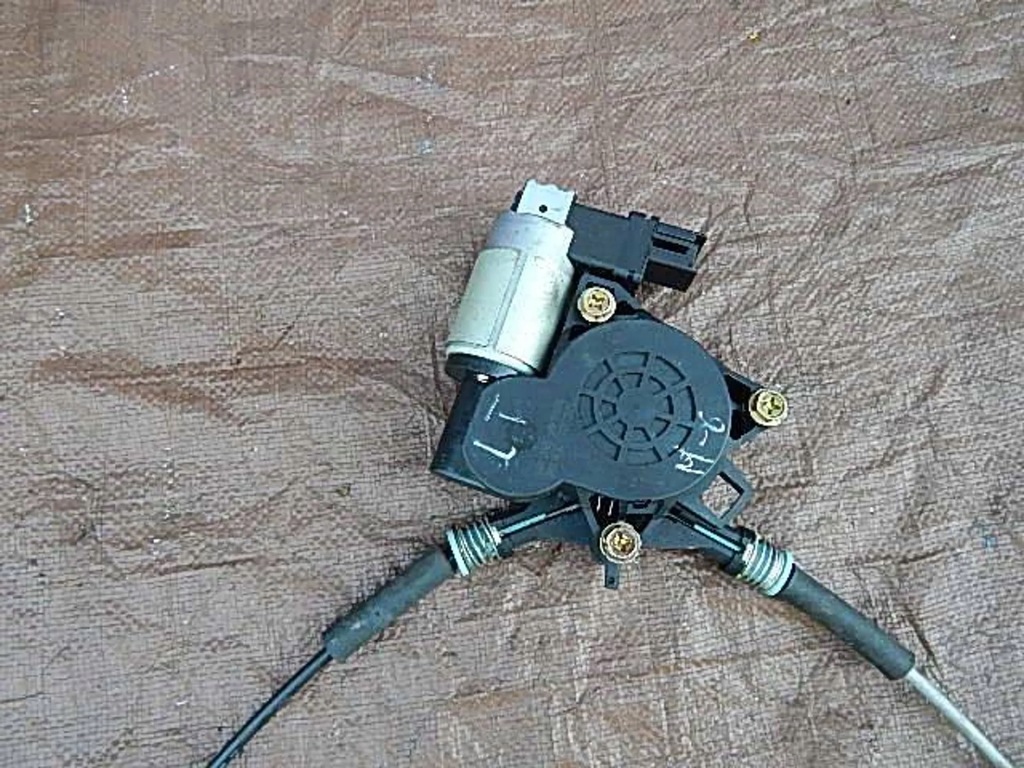 фото №7, Подъемник стекло левый задняя mazda 6 gg 02-07 sedan