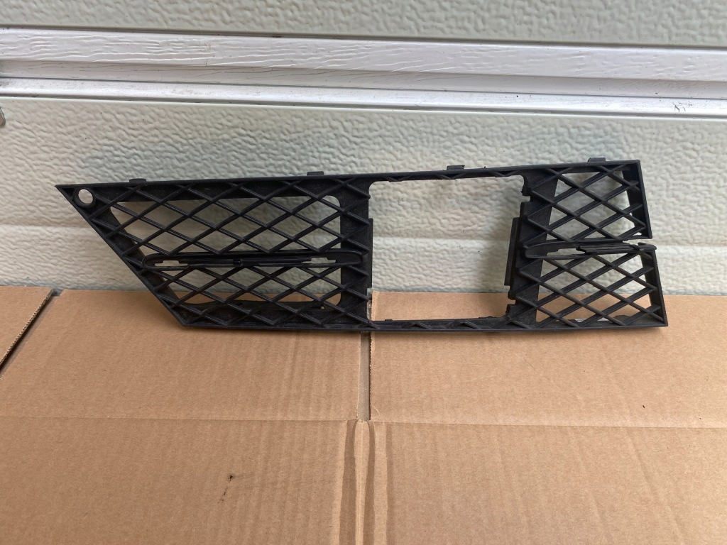 Bmw e60 e61 рестайлинг  lci решётка бампера правая перед ночь vision круиз-контроль в Украине