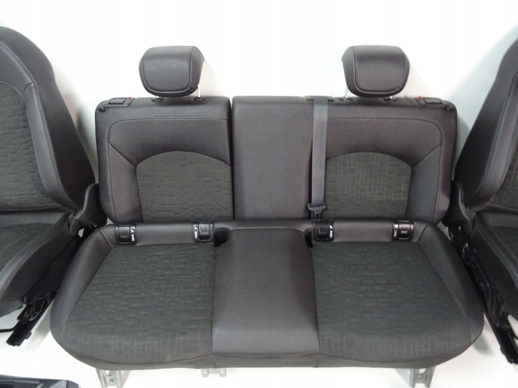 Opel corsa e 5d сидіння заднє сидіння сидіння ремені обшивки оббивка двері комплект Київ