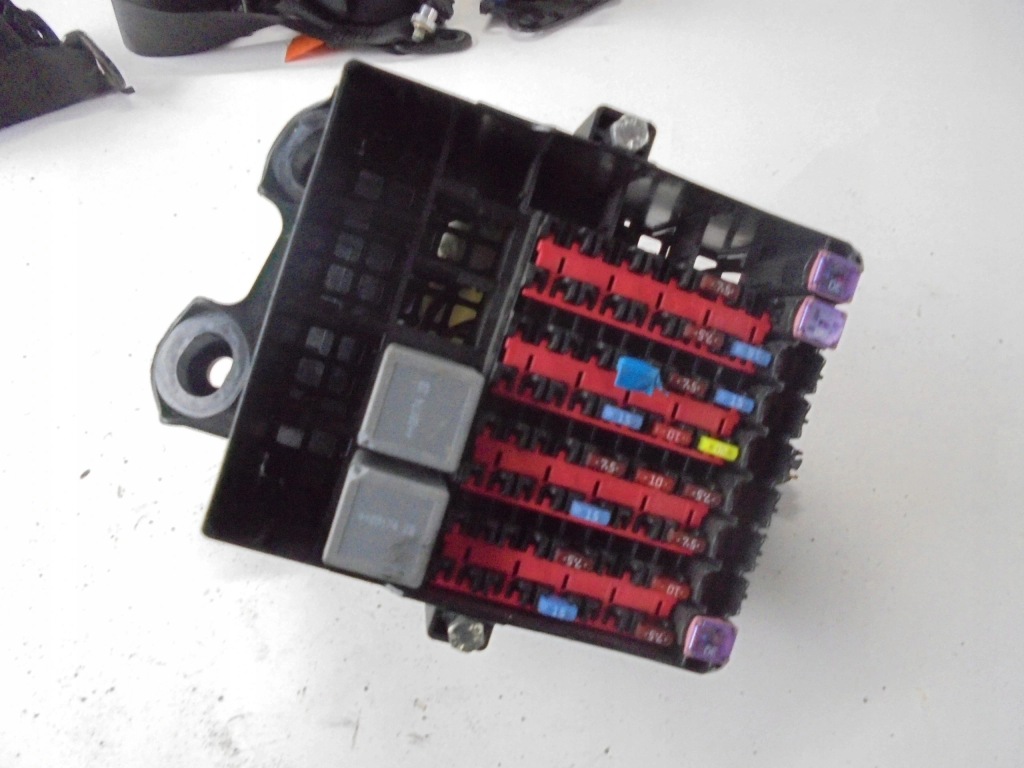 фото №1, Коробка предохранителей ford fiesta mk7 8v5t14a005