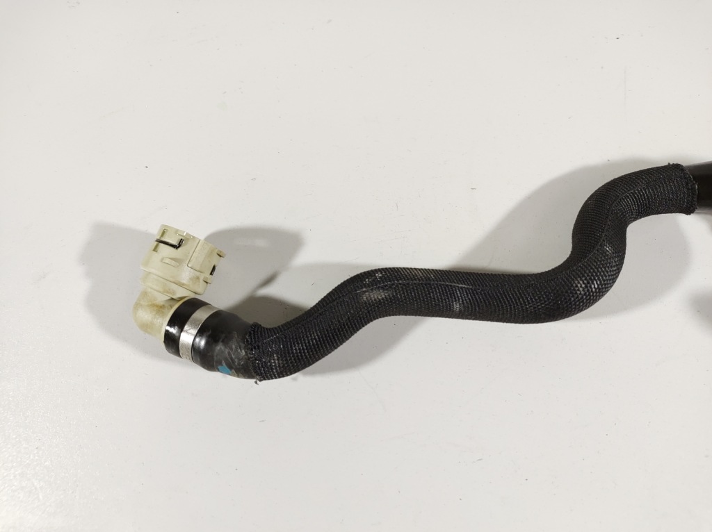 фото №6, Volvo v40 1.5 t3 12r- труба шланг воды 31686817