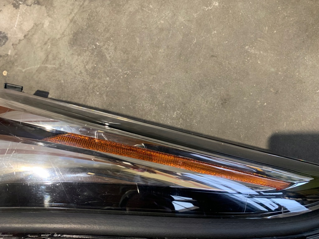 фото №8, Toyota chr лампа правый перед full led usa