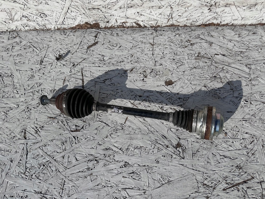 фото №1, Golf vii lift 7,5 привідний вал ліва електрик 5qe407271b