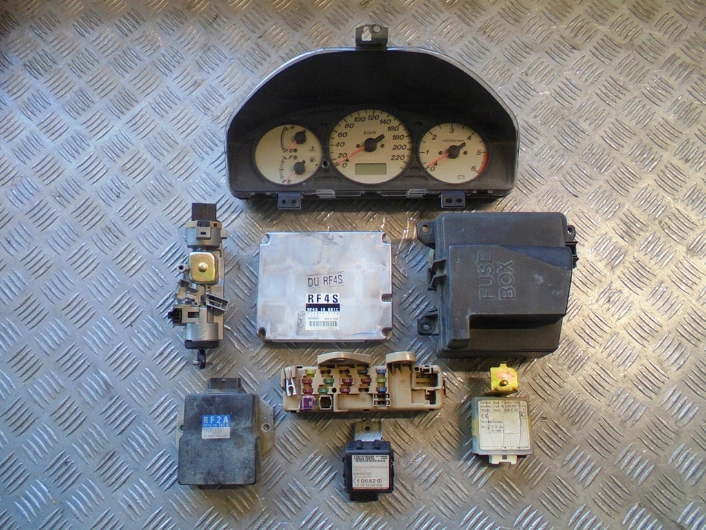 фото №1, Набір стартовий 275800-5792 mazda 323 bj 2.0ditd