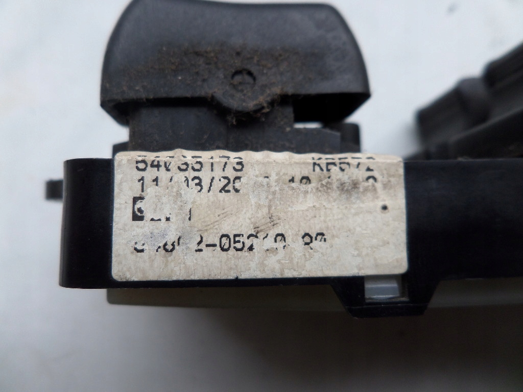 фото №6, Панель керування вікон лівий перед водія двері toyota avensis eu europa