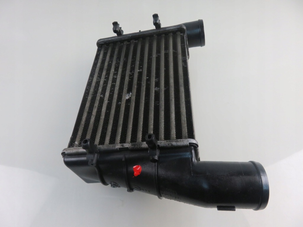 Интеркулер audi a4 8d5, b5 1.9 tdi - ajm 058145805c Недорого