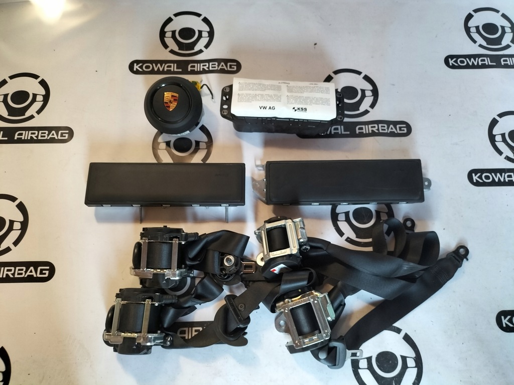 фото №5, Porsche taycan приборная панель консоль подушка безопасности подушки безопасности ремни