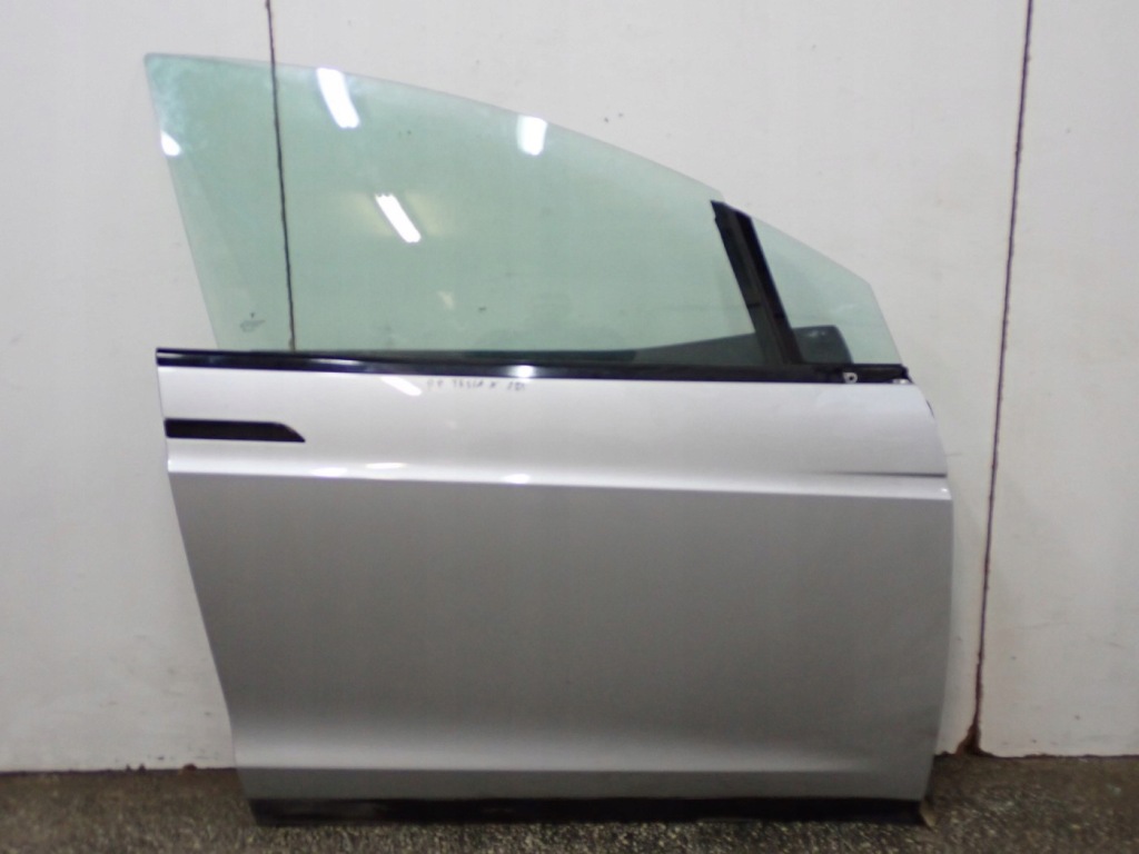 Купить Дверь правый перед полный европа оригинал tesla x 18r