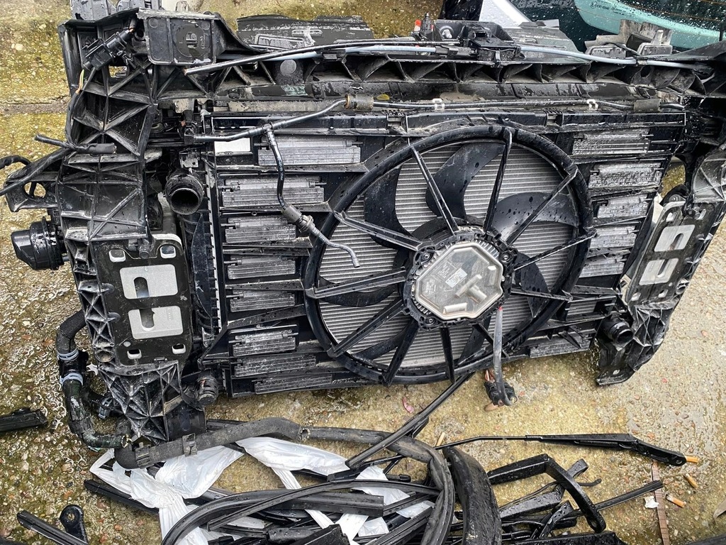 фото №1, Pas передній радіатор комплект audi q8 3.0 tfsi