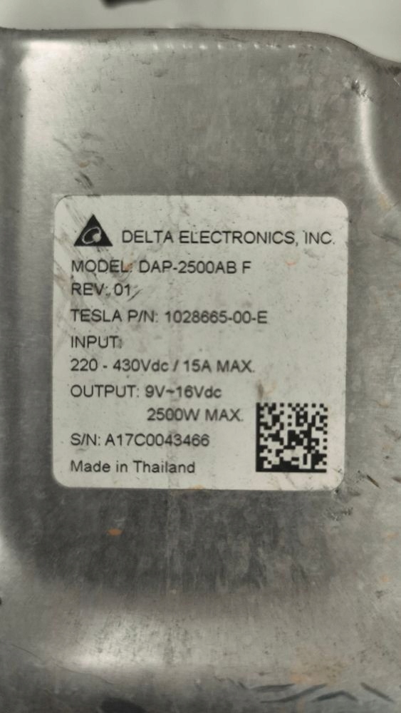 Inwerter/przetwornica напруги tesla model s 102866500e Зі Шроту