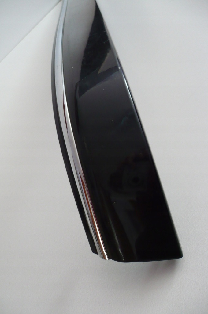 фото №7, Mercedes c-klasa w203 молдинг бампера задня права