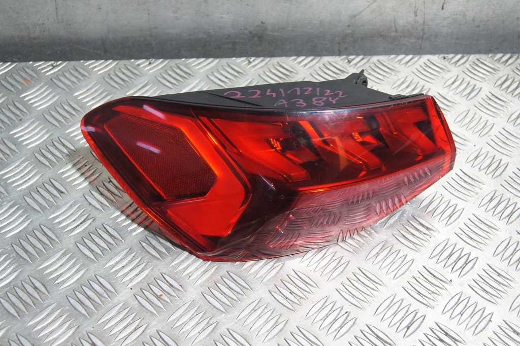 фото №1, Лампа левый задняя matrix audi a3 s3 8y 8y0945207