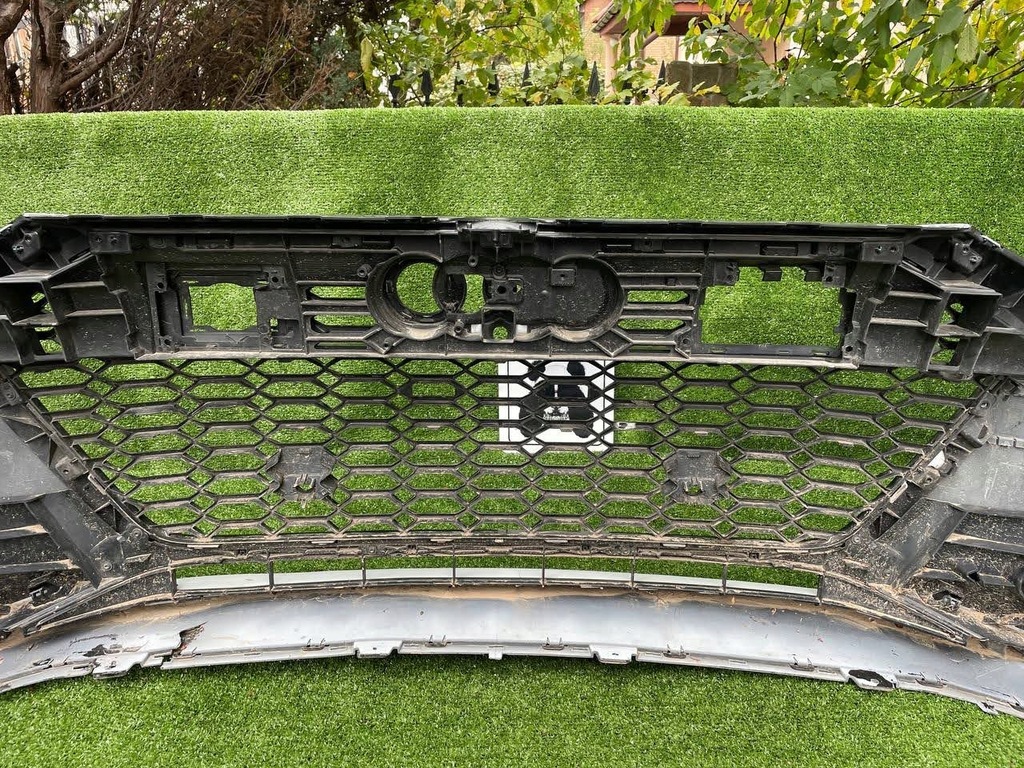 фото №11, Audi rs6 c8 бампер передний ls9r glacier white карбон piano black rs7