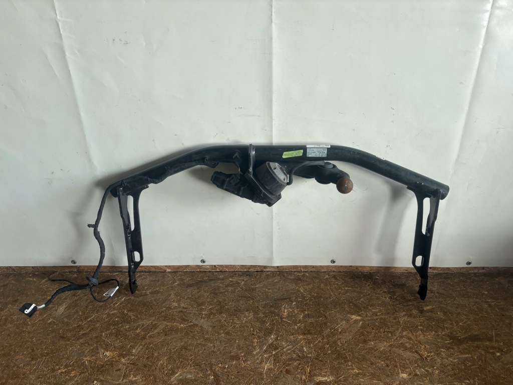 Купити Cupra formentor балка фаркоп  буксирувальний 5ff803880a