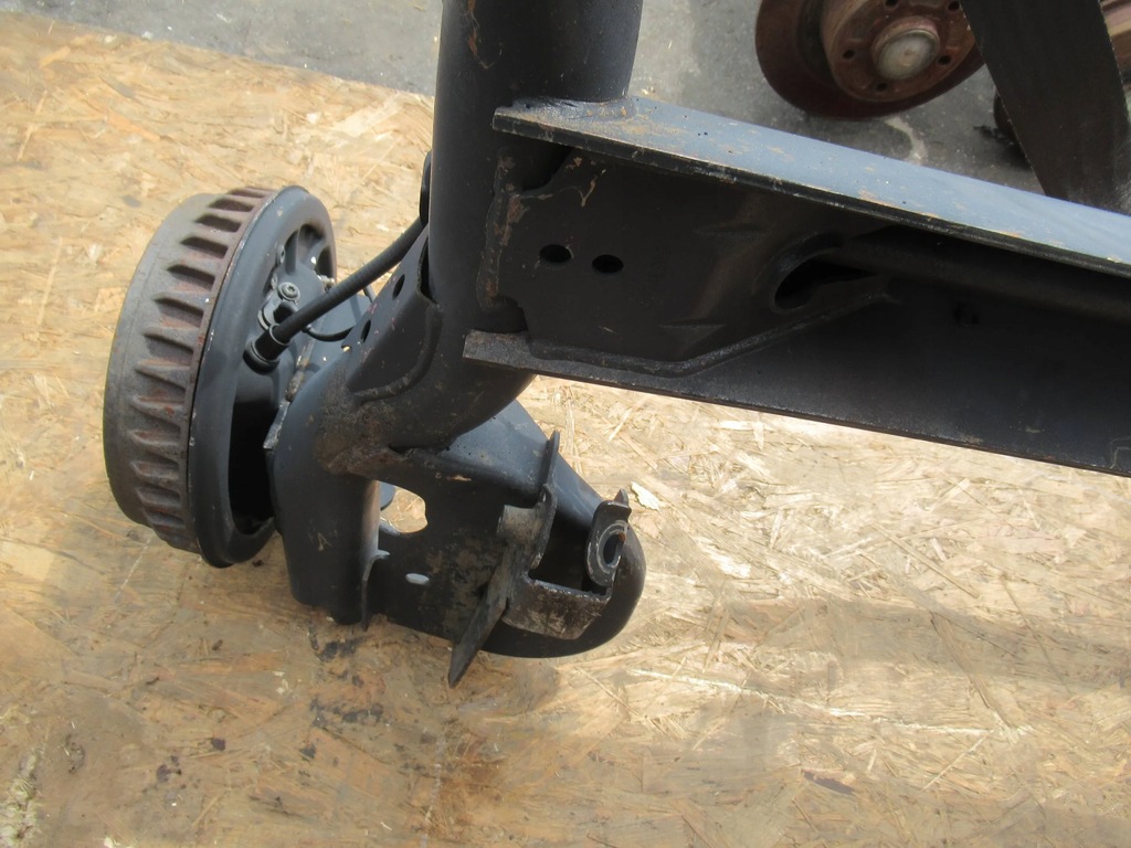 фото №8, Oś задняя dacia dokker lodgy 12-