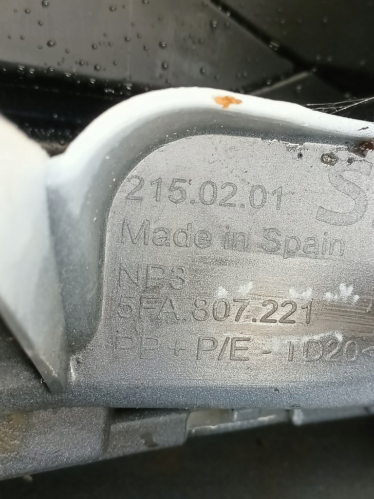 фото №8, Seat leon 4 iv бампер передній w колір