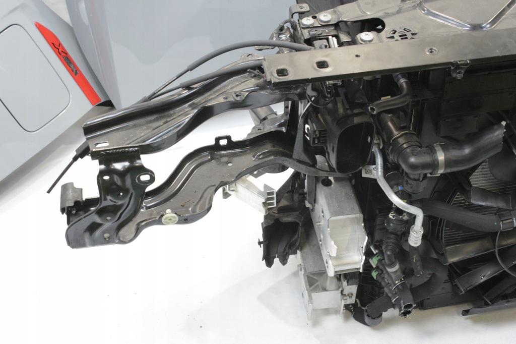 фото №12, Капот бампер pas перед радіатор крила bmw g09 xm label c4p 748hp