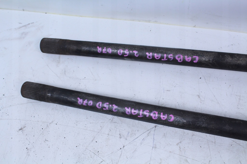 фото №4, Приводной вал задняя nissan cabstar 07r.