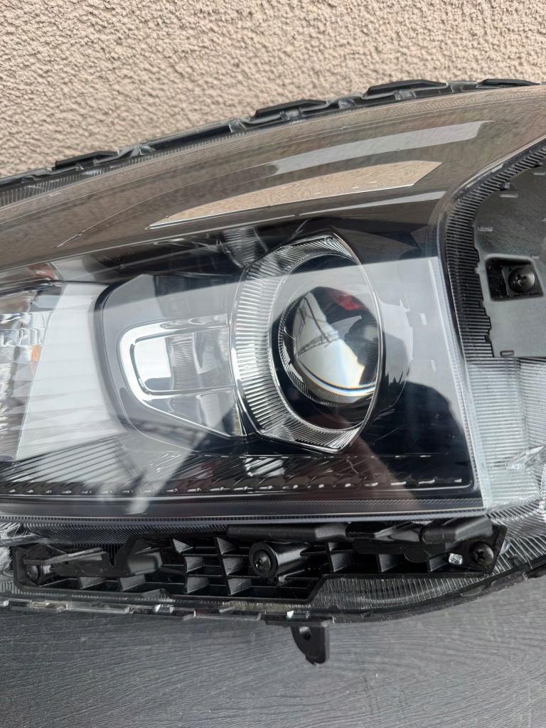 Hyundai bayon 22- фара + led ліва сторона Оригінал