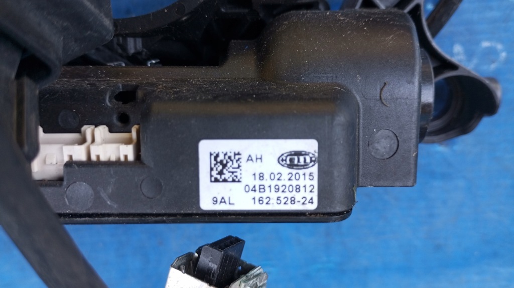 Корпус фара правый  перед led opel astra k v 796.04.000.00 моторчик поворота с Разборки