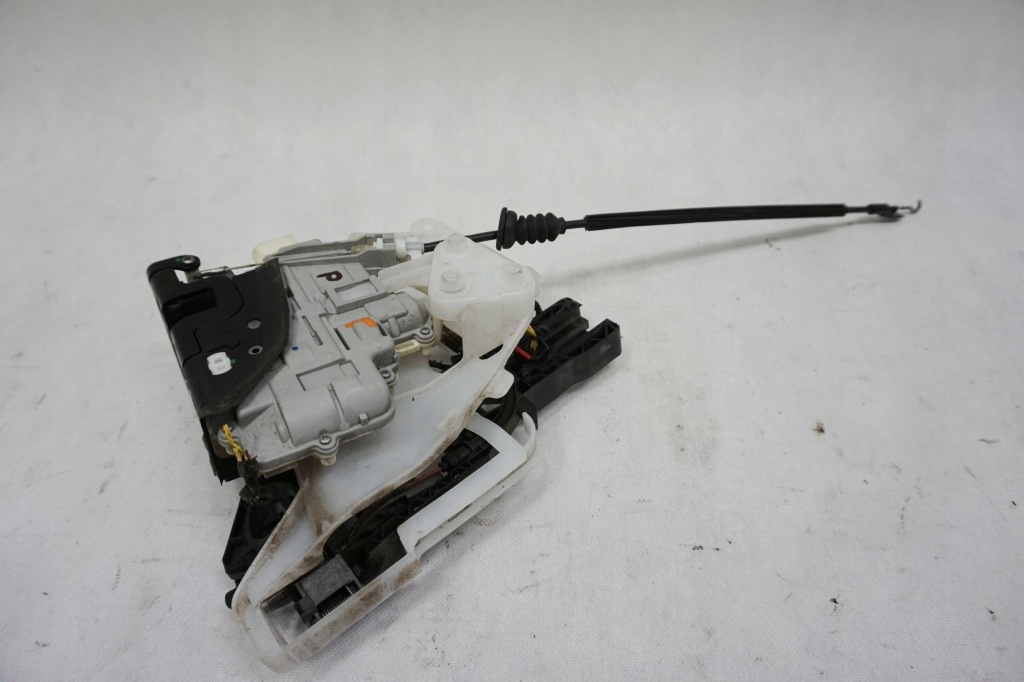 фото №1, Замок двері правий передній vw passat b7 3c1837016a