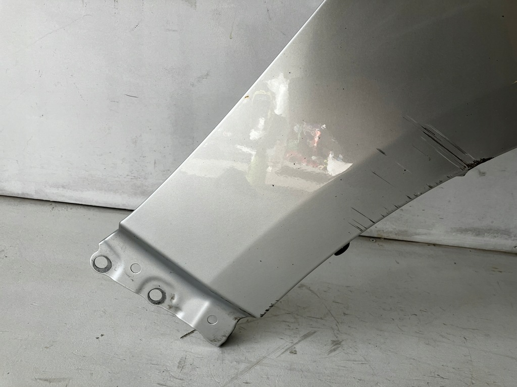 фото №9, Corolla e21 kombi hb крила правий перед