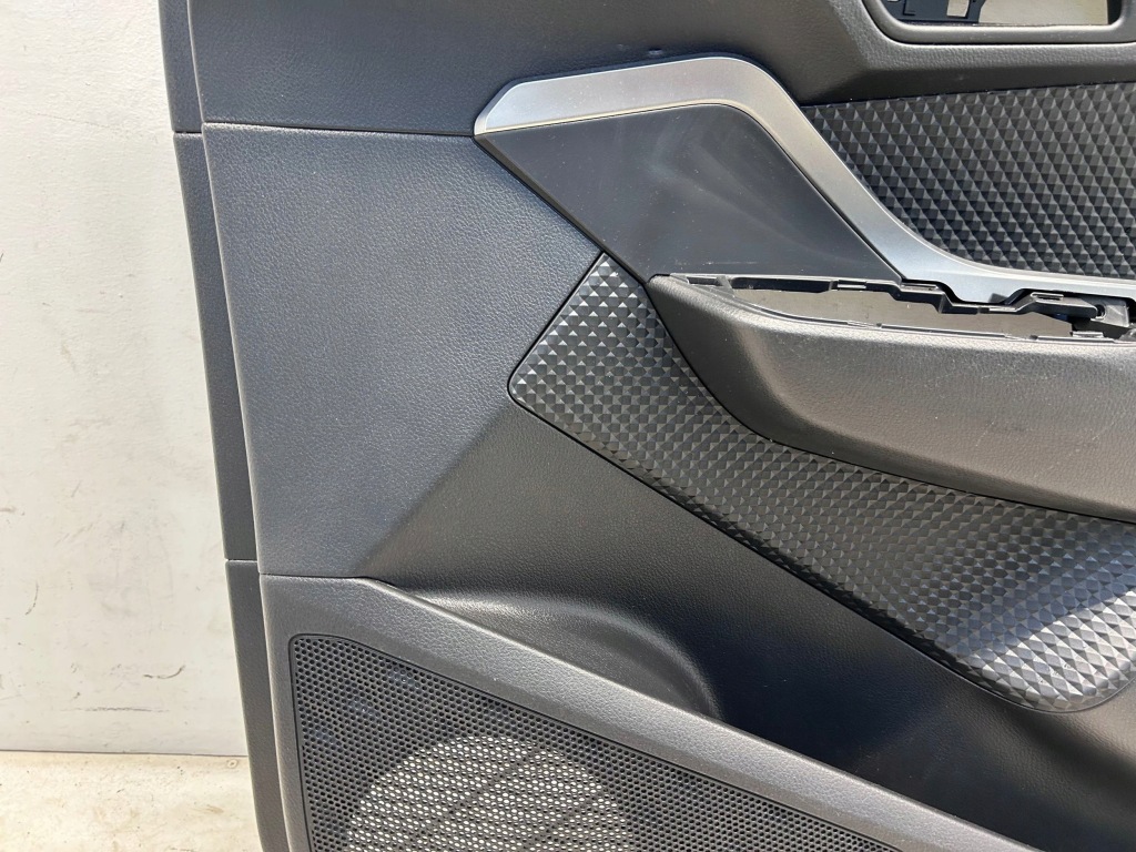 Chr c-hr i рестайлінг  led оббивка обшивка двері правий перед чорний odduszony Зі Шроту