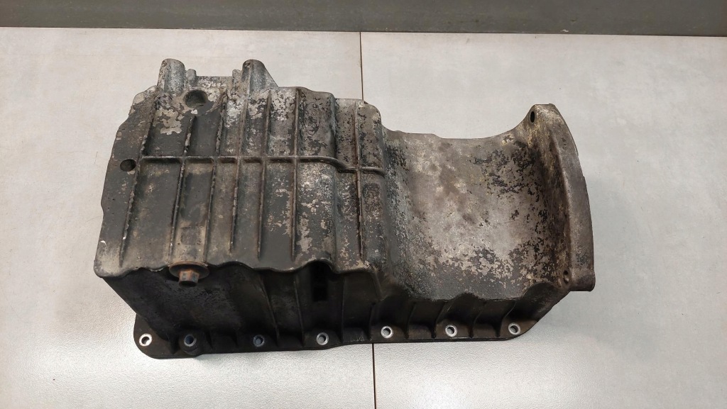 Купити Піддон масляна fiesta mk4 1.3 96bm6675cb