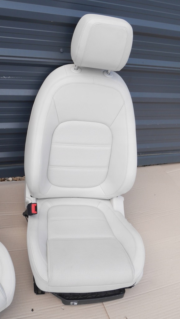 Jaguar e-pace x540 сидіння перед повний електричний нове Київ