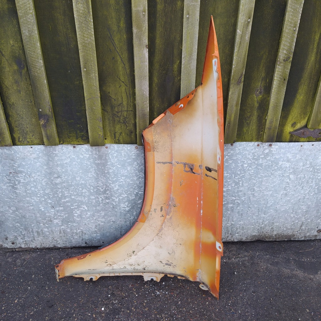 Крыло  правый  перед передний seat ateca 16- Недорого