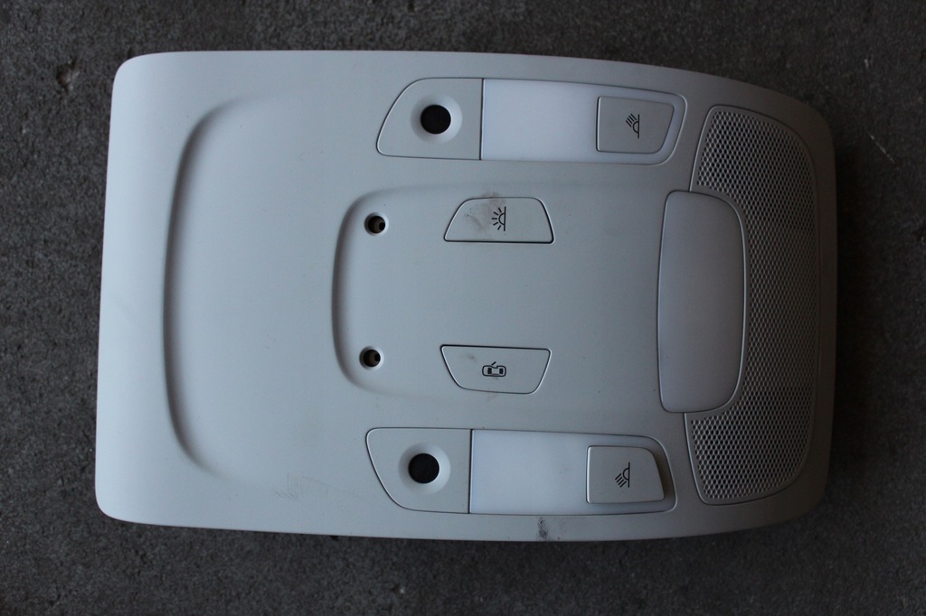 фото №1, Audi a6 c7 освещение салона лампа середина kombi