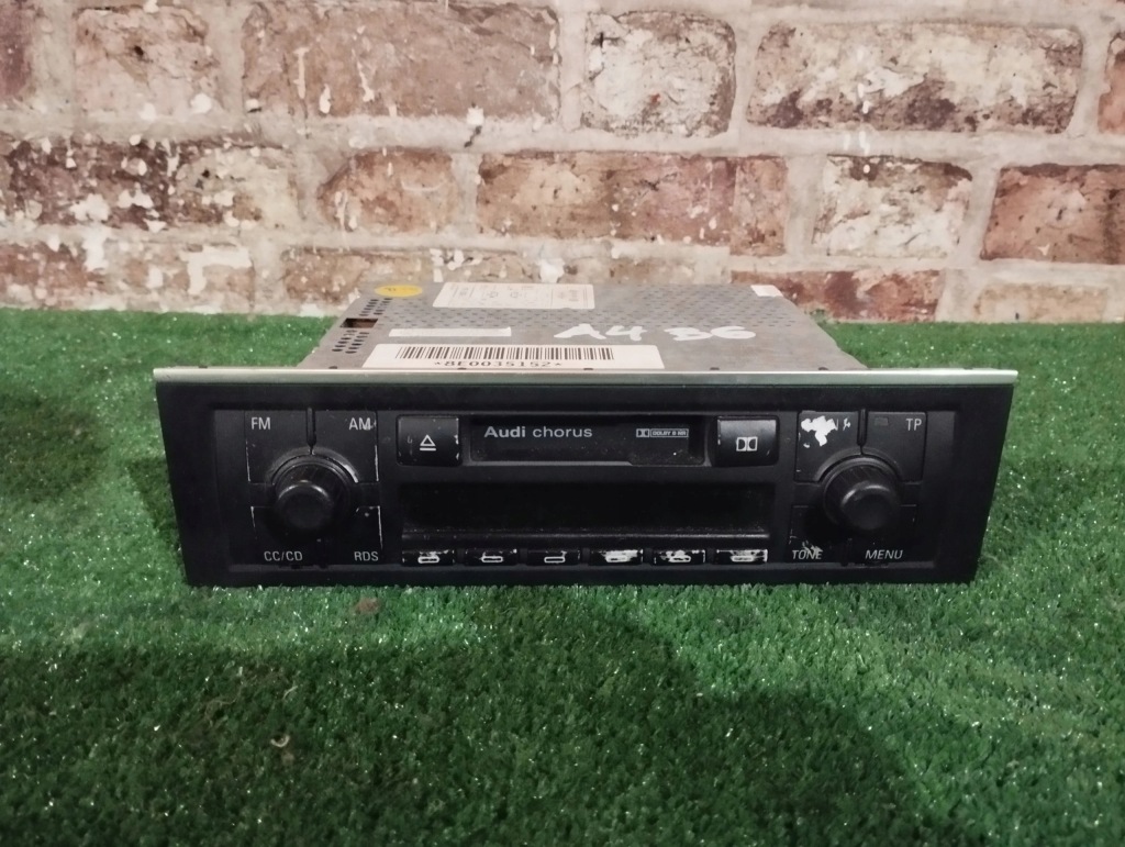 фото №1, Радіо програвач chorus 8e0035152 audi a4 b6