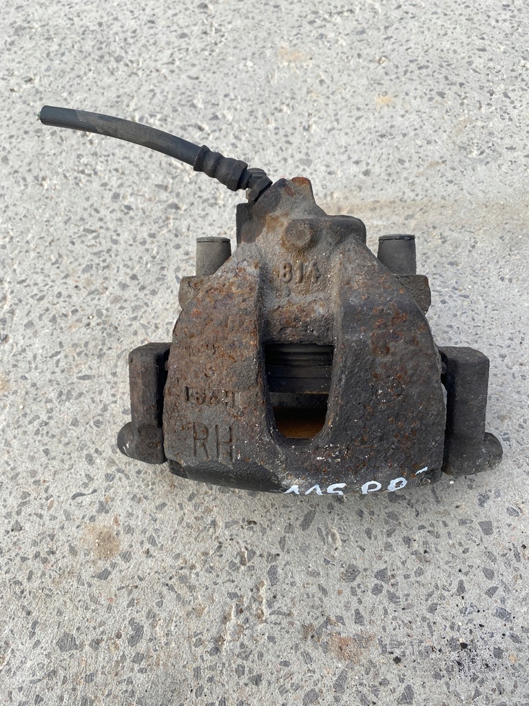 фото №1, Mazda 5 суппорт правый передний