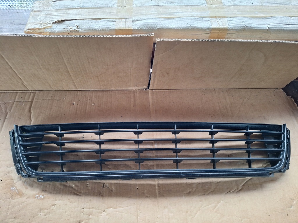 фото №1, Решётка бампера перед vw polo v r-line