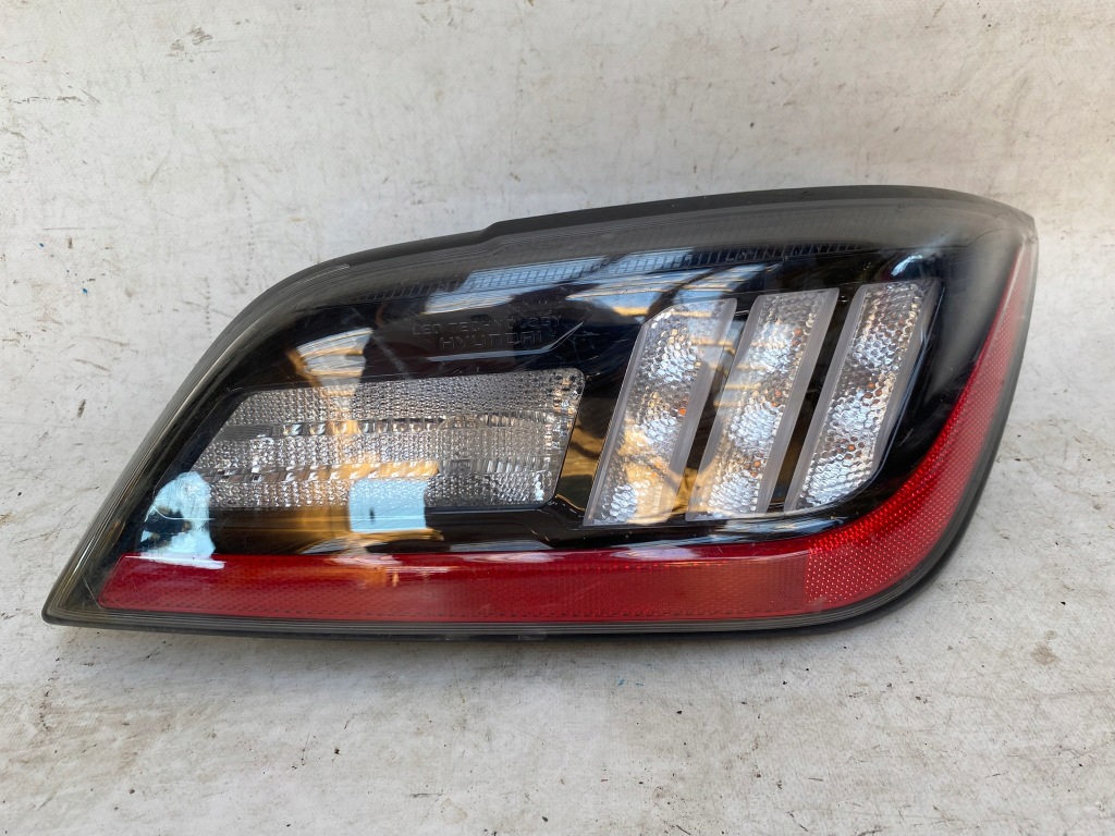 фото №1, Hyundai kona i lift 20- лампа правая задняя led 92406-j9600