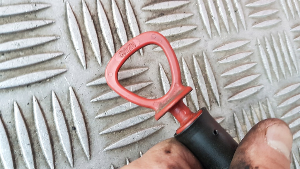 фото №8, Mercedes w210 2.6 щуп канал масляний