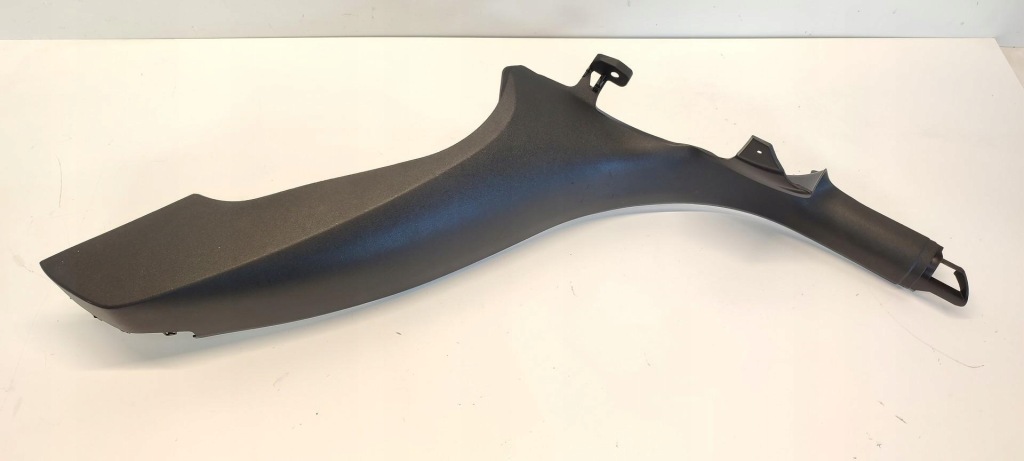 фото №1, Skoda octavia iii защита стойка правый задняя kombi 5e9867766