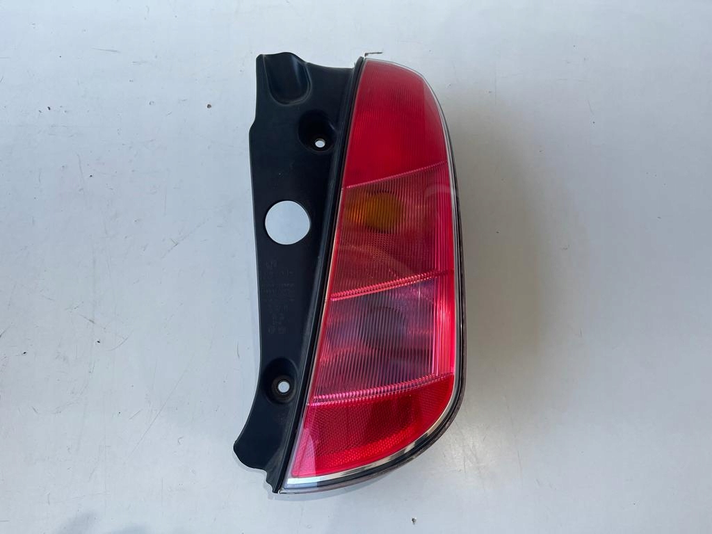 фото №1, Lancia ypsilon лампа права задня 51703971 оригінал