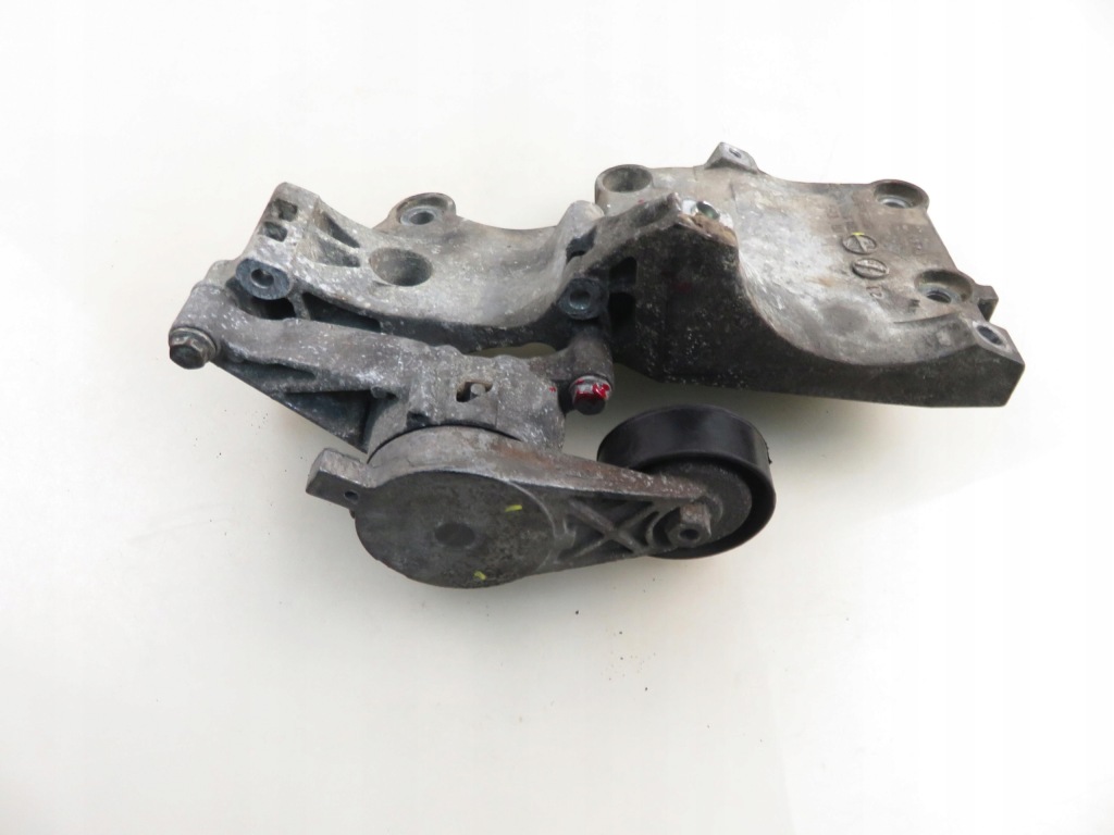 Кронштейн генератора skoda octavia 2 1.9 tdi - bkc 038903143af 03g903115c с Разборки