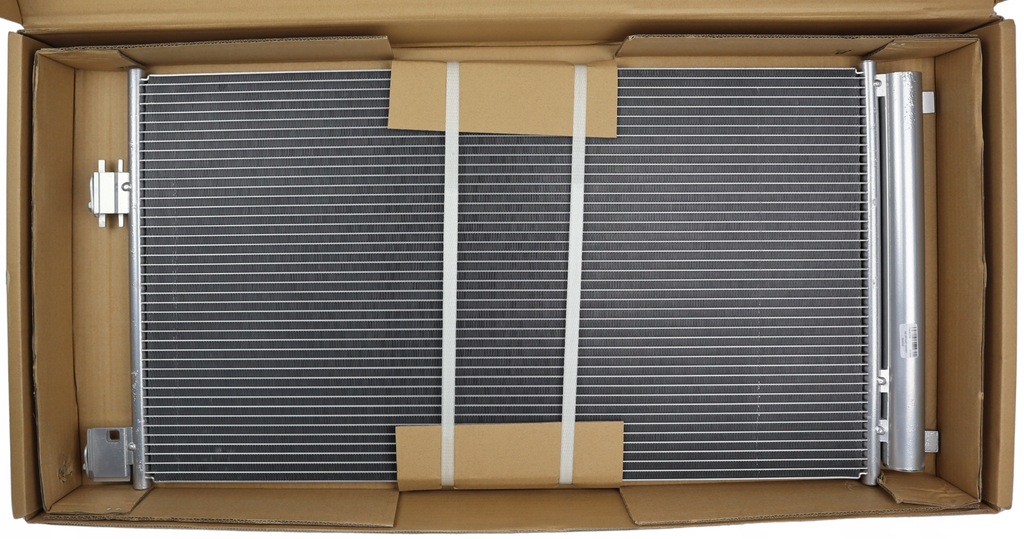 фото №1, Радиатор кондиционера renault express 2021 -